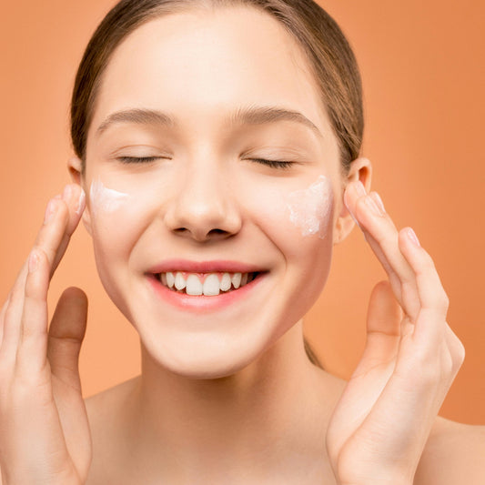 Why Ceramides Are Essential in Moisturisers